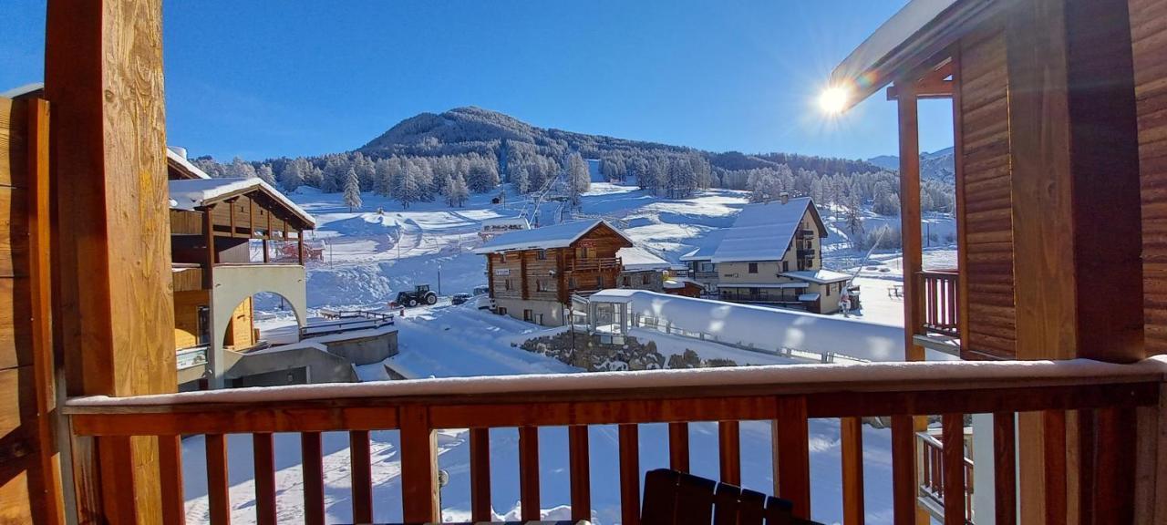Skis Aux Pieds Dans Un Appartement Cosy Au Coeur Du Queyras Molines en Queyras Bagian luar foto